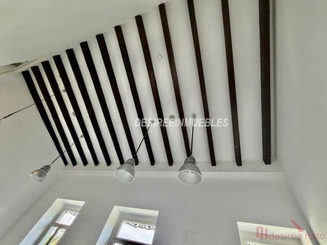 1 bedroom Office for rent in Valencia city - € 2,800 (Ref: 9843678)