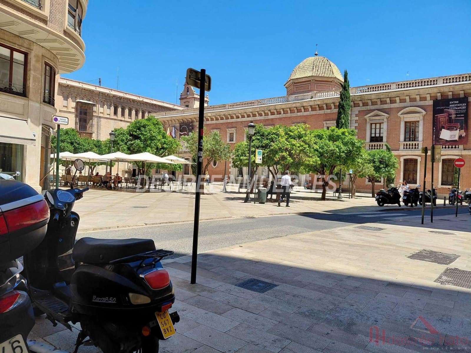 3 soveværelse Erhverv til leje i Valencia by - € 2.100 (Ref: 9858889)
