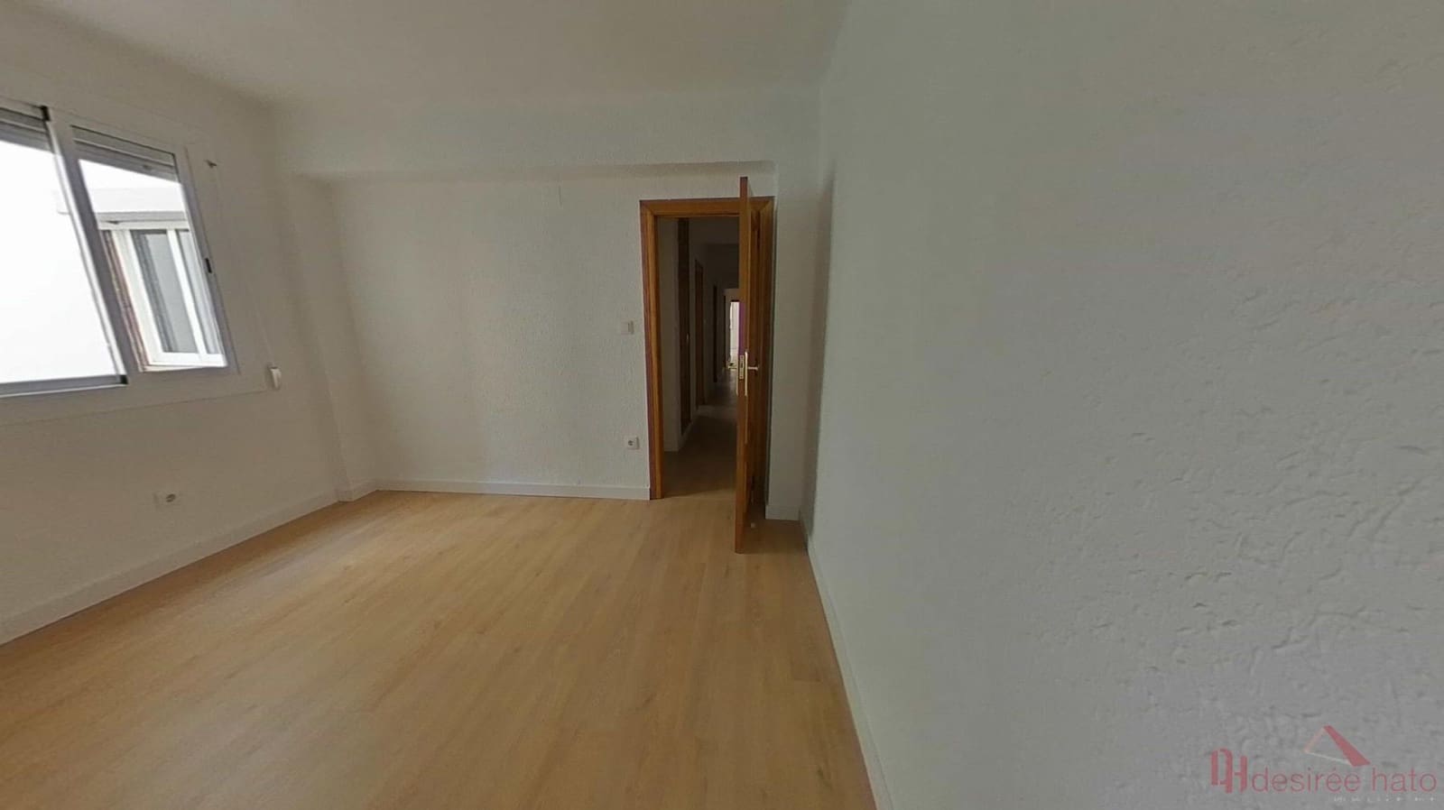 3 bedroom Flat for sale in Valencia city - € 265,000 (Ref: 9860252)