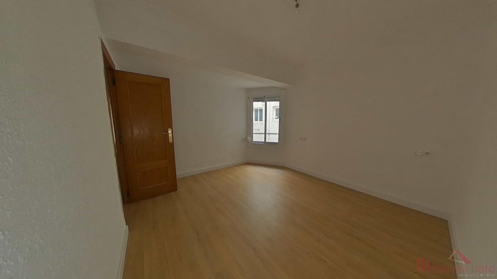 3 bedroom Flat for sale in Valencia city - € 265,000 (Ref: 9860252)