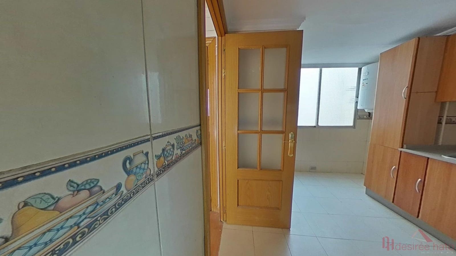 5 bedroom Flat for sale in Valencia city - € 325,000 (Ref: 9860253)