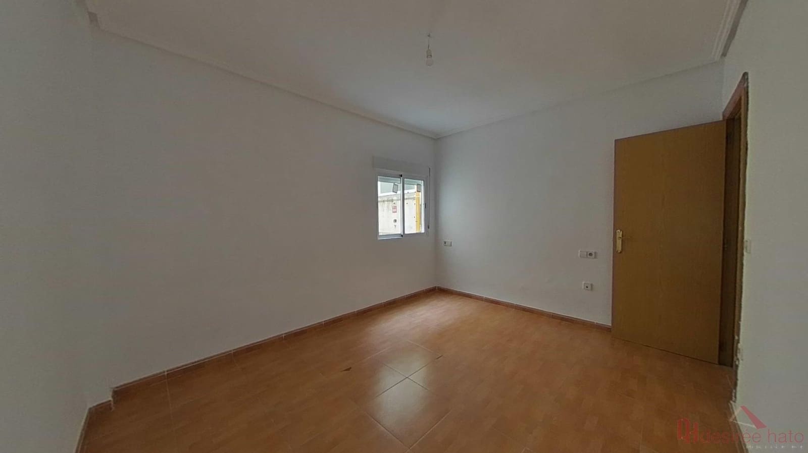 5 bedroom Flat for sale in Valencia city - € 325,000 (Ref: 9860253)