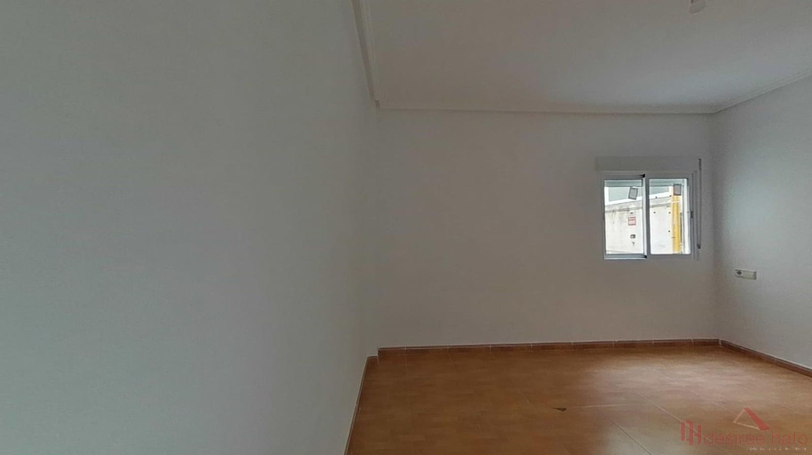 5 bedroom Flat for sale in Valencia city - € 325,000 (Ref: 9860253)