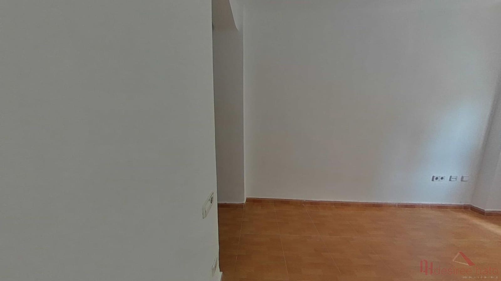 5 bedroom Flat for sale in Valencia city - € 325,000 (Ref: 9860253)