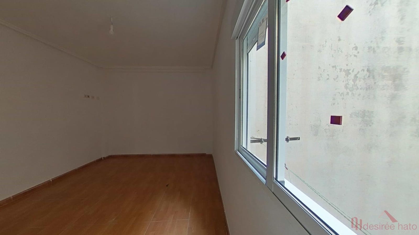 5 bedroom Flat for sale in Valencia city - € 325,000 (Ref: 9860253)
