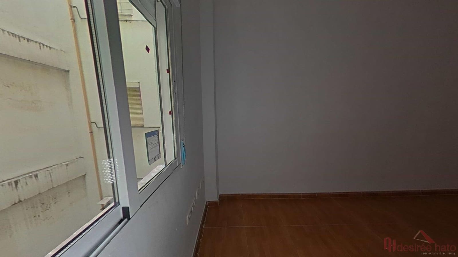 5 bedroom Flat for sale in Valencia city - € 325,000 (Ref: 9860253)