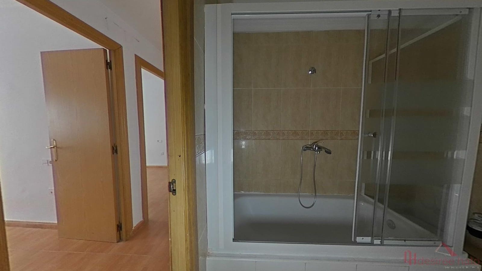 5 bedroom Flat for sale in Valencia city - € 325,000 (Ref: 9860253)