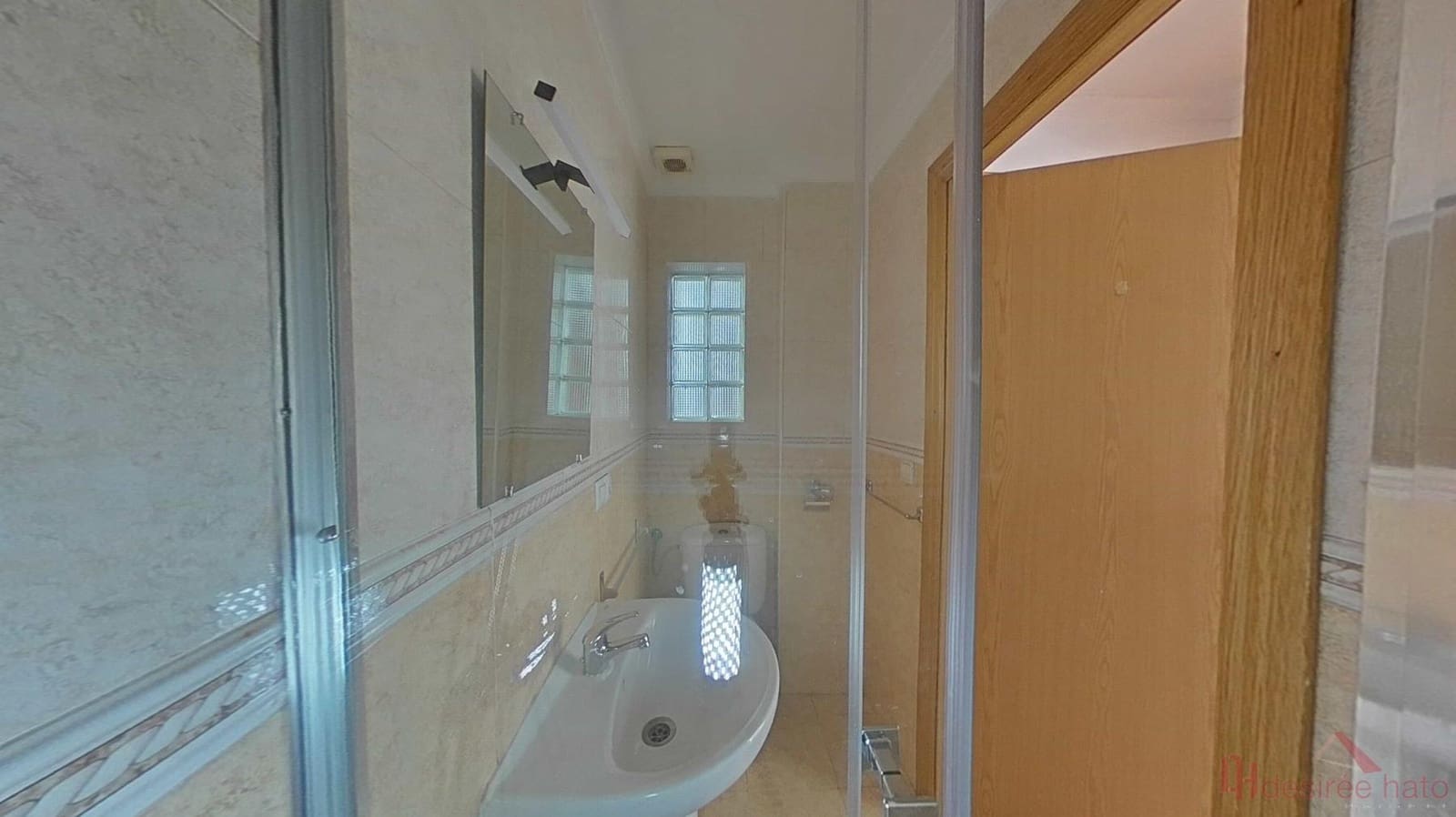 5 bedroom Flat for sale in Valencia city - € 325,000 (Ref: 9860253)