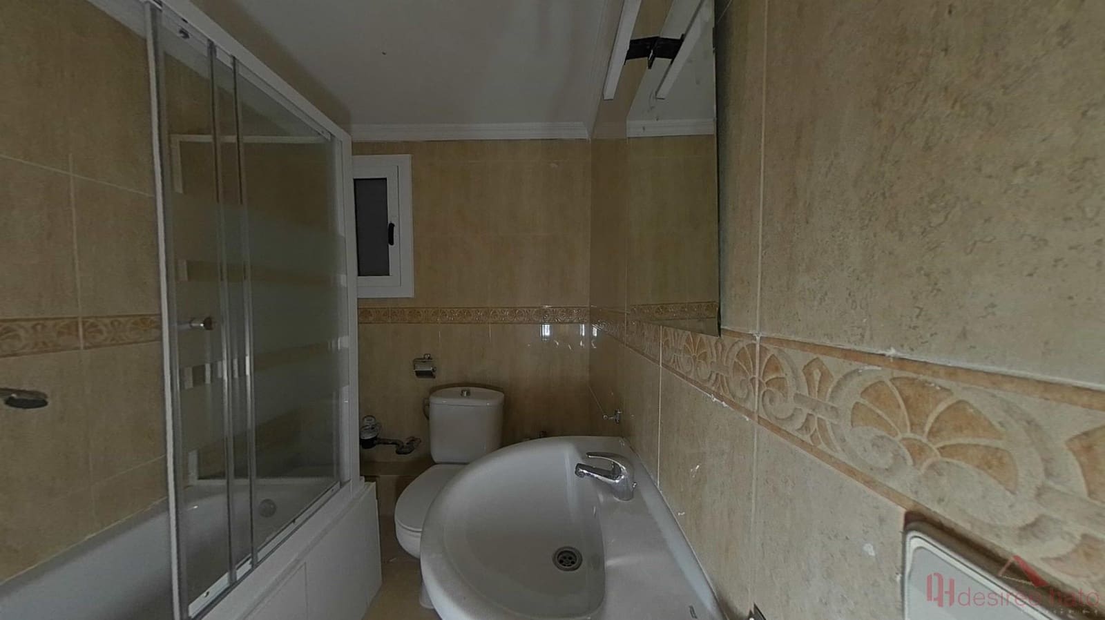 5 bedroom Flat for sale in Valencia city - € 325,000 (Ref: 9860253)