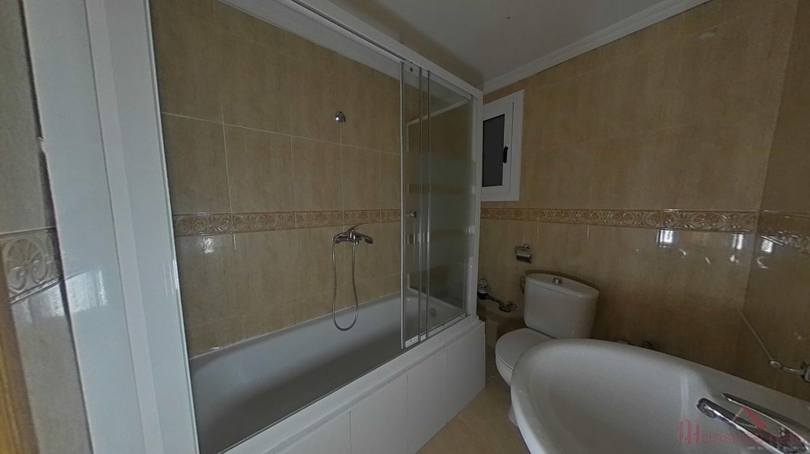 5 bedroom Flat for sale in Valencia city - € 325,000 (Ref: 9860253)