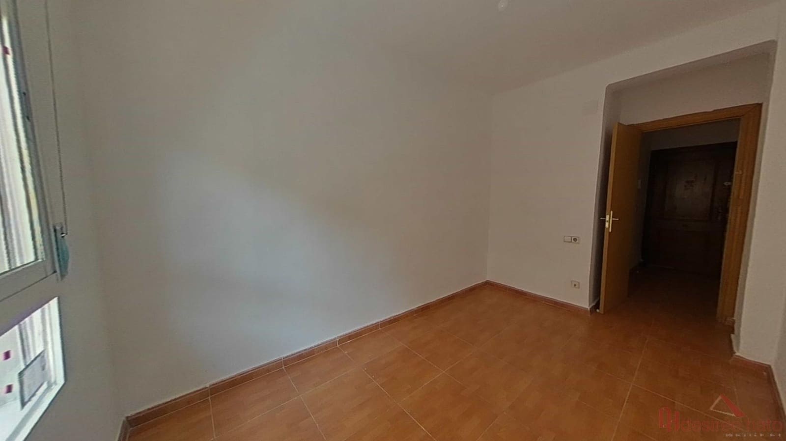 5 bedroom Flat for sale in Valencia city - € 325,000 (Ref: 9860253)