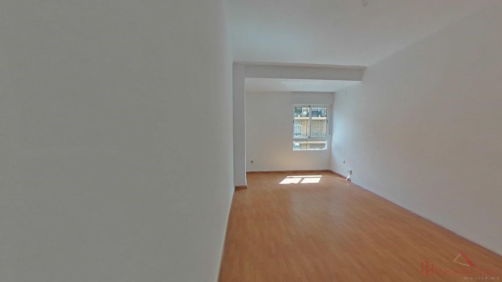 5 bedroom Flat for sale in Valencia city - € 325,000 (Ref: 9860253)