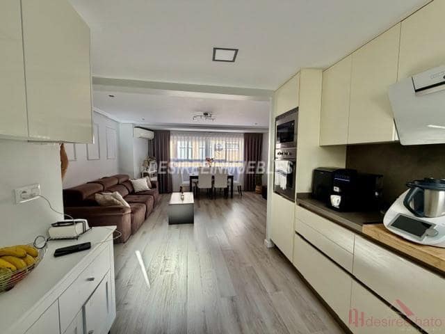 3 soveværelse Lejlighed til salg i Valencia by - € 275.000 (Ref: 9861222)