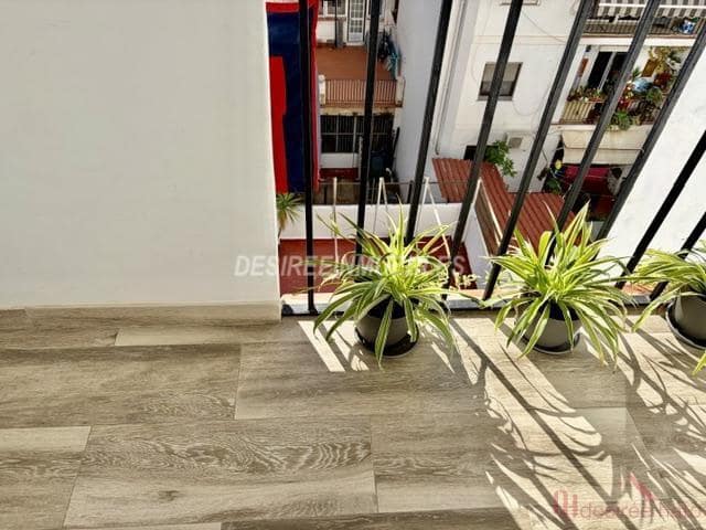 3 soveværelse Lejlighed til salg i Benicalap, Valencia by - € 275.000 (Ref: 9861222)