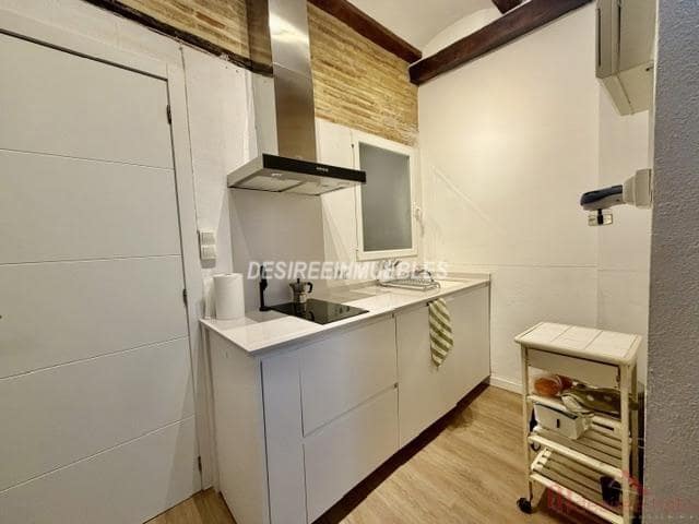 Asunto vuokrattavana paikassa Valencia kaupunki - 1 200 € (Ref: 9872765)