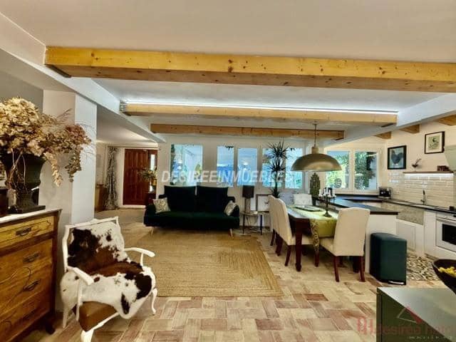 5 bedroom Villa for sale in Naquera with pool - € 745,000 (Ref: 9875437)