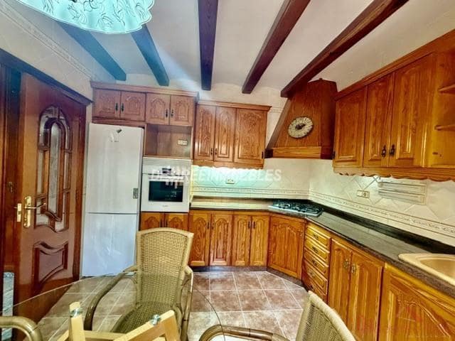 3 soverom Villa til leie i Valencia by - € 1 900 (Ref: 9883768)