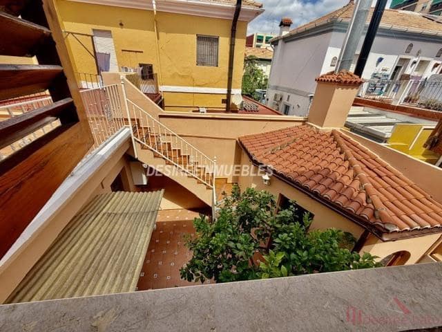3 soverom Villa til leie i Valencia by - € 1 900 (Ref: 9883768)