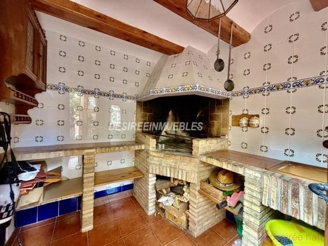 3 soverom Villa til leie i Valencia by - € 1 900 (Ref: 9883768)