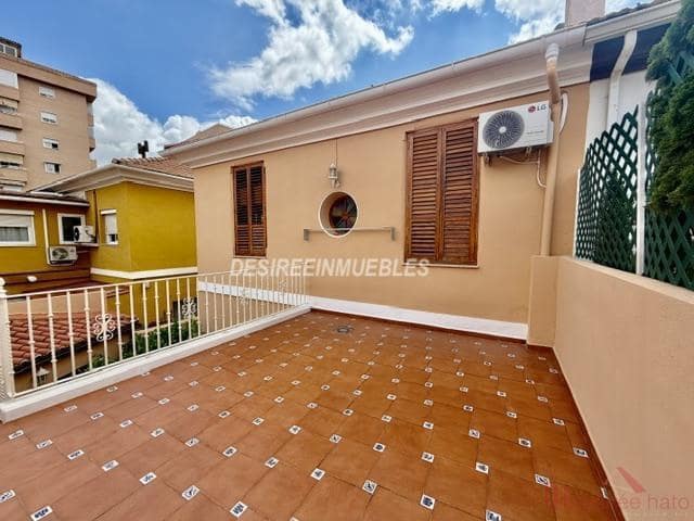 3 soverom Villa til leie i Valencia by - € 1 900 (Ref: 9883768)