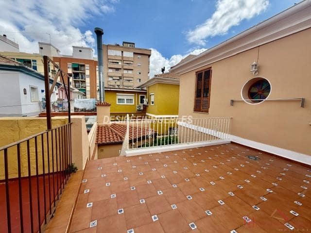 3 soverom Villa til leie i Valencia by - € 1 900 (Ref: 9883768)