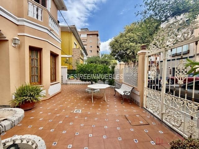 3 soverom Villa til leie i Valencia by - € 1 900 (Ref: 9883768)