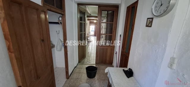 5 bedroom Townhouse for sale in Valencia city - € 99,000 (Ref: 9883769)