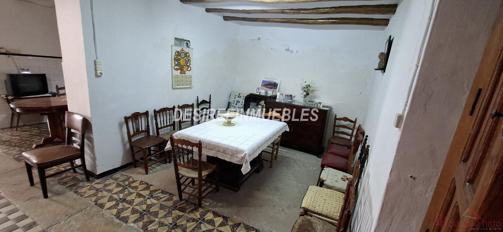 5 soverom Hus til salgs i Valencia by - € 99 000 (Ref: 9883769)