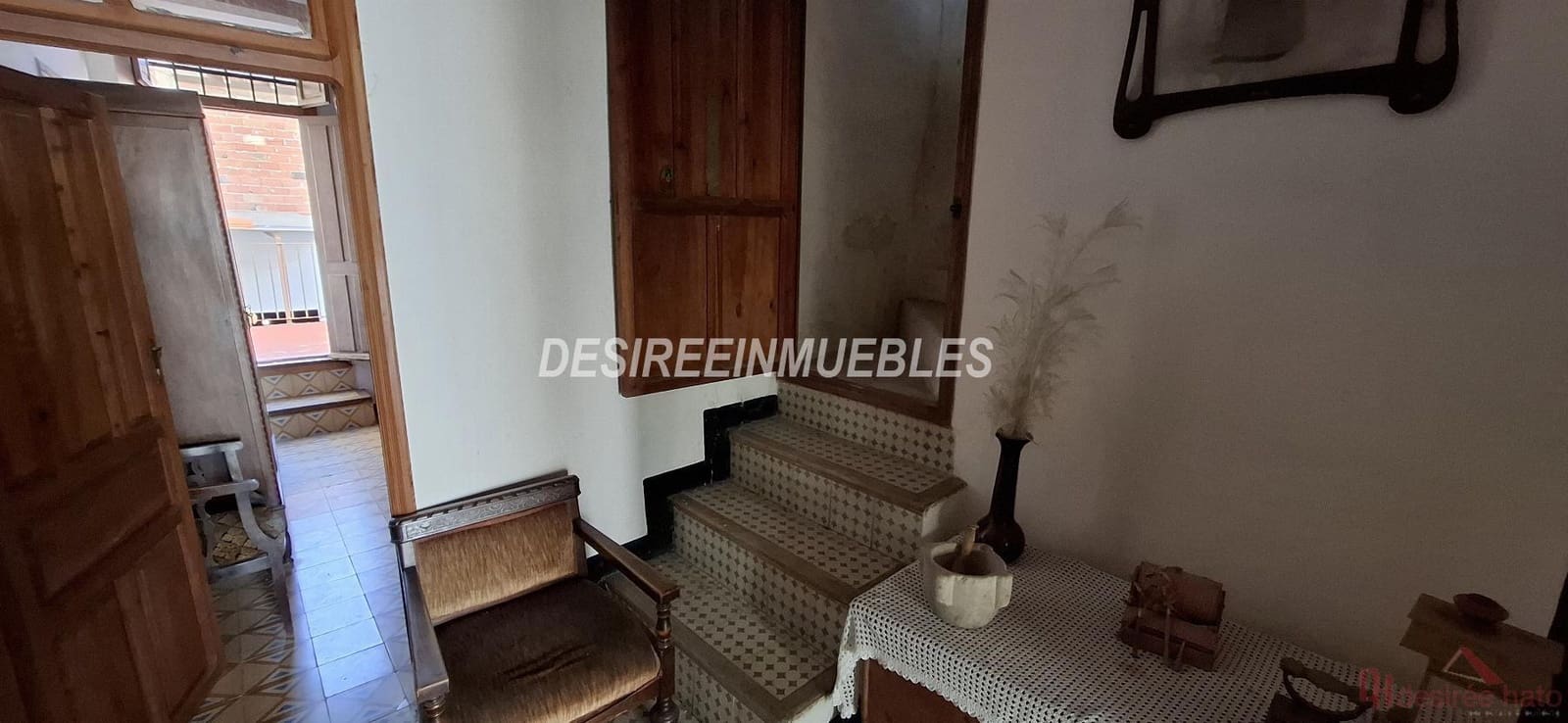 5 soverom Hus til salgs i Valencia by - € 99 000 (Ref: 9883769)