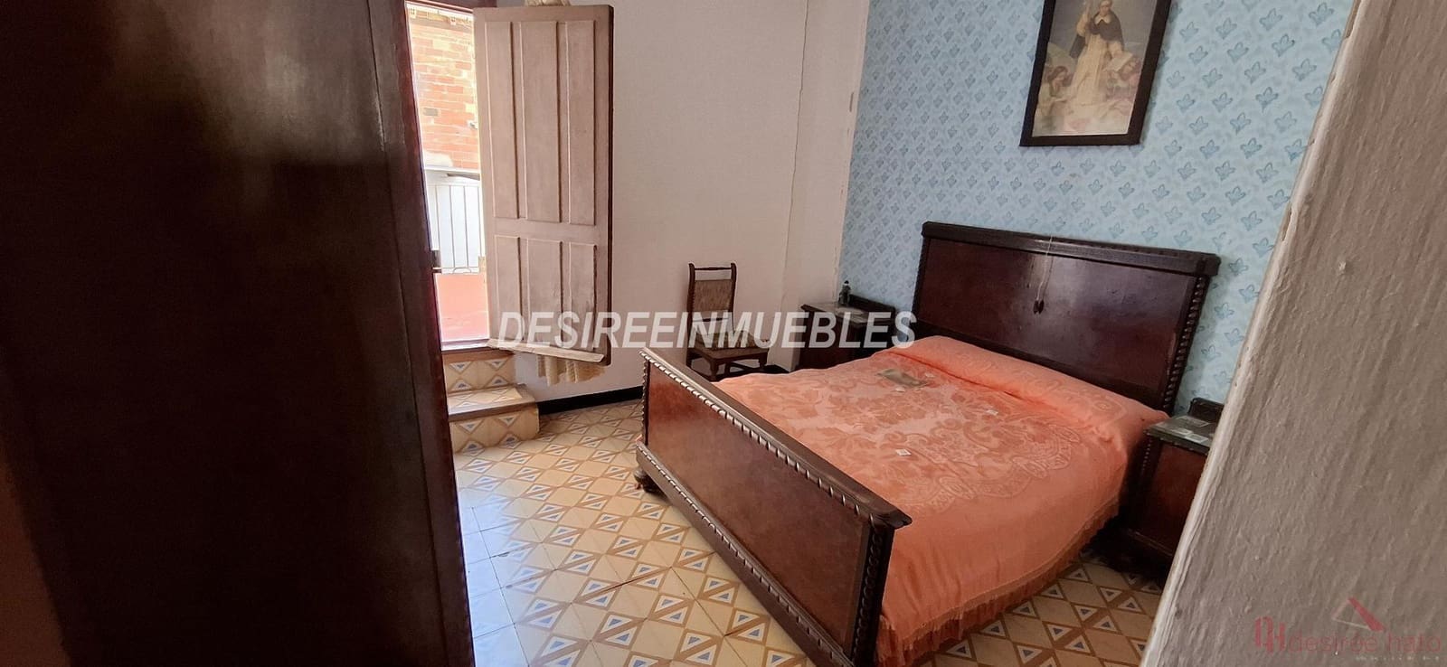 5 soverom Hus til salgs i Valencia by - € 99 000 (Ref: 9883769)