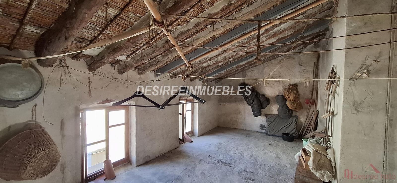 5 soverom Hus til salgs i Valencia by - € 99 000 (Ref: 9883769)