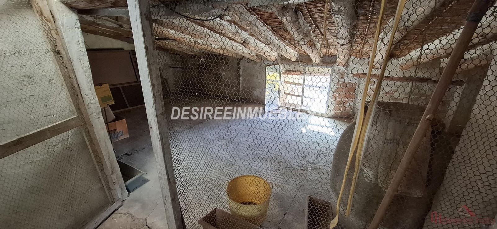 5 soverom Hus til salgs i Valencia by - € 99 000 (Ref: 9883769)