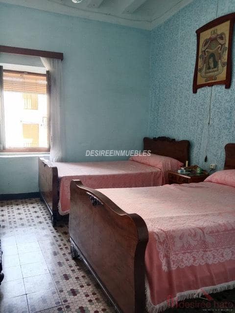 5 soverom Hus til salgs i Valencia by - € 99 000 (Ref: 9883769)