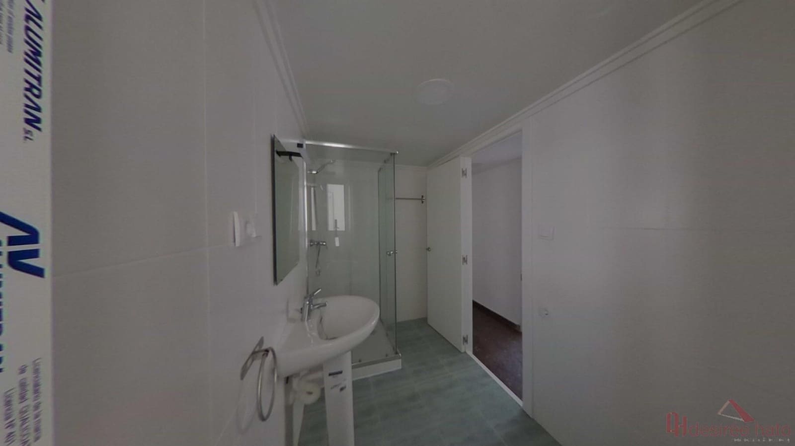 4 sovrum Lägenhet till salu i Valencia stad - 290 000 € (Ref: 9902577)