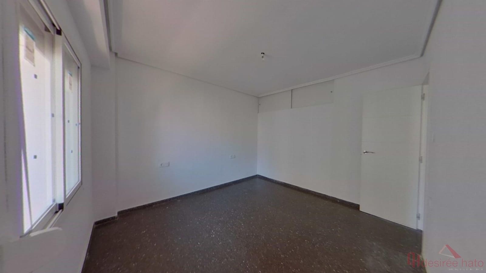 4 sovrum Lägenhet till salu i Valencia stad - 290 000 € (Ref: 9902577)