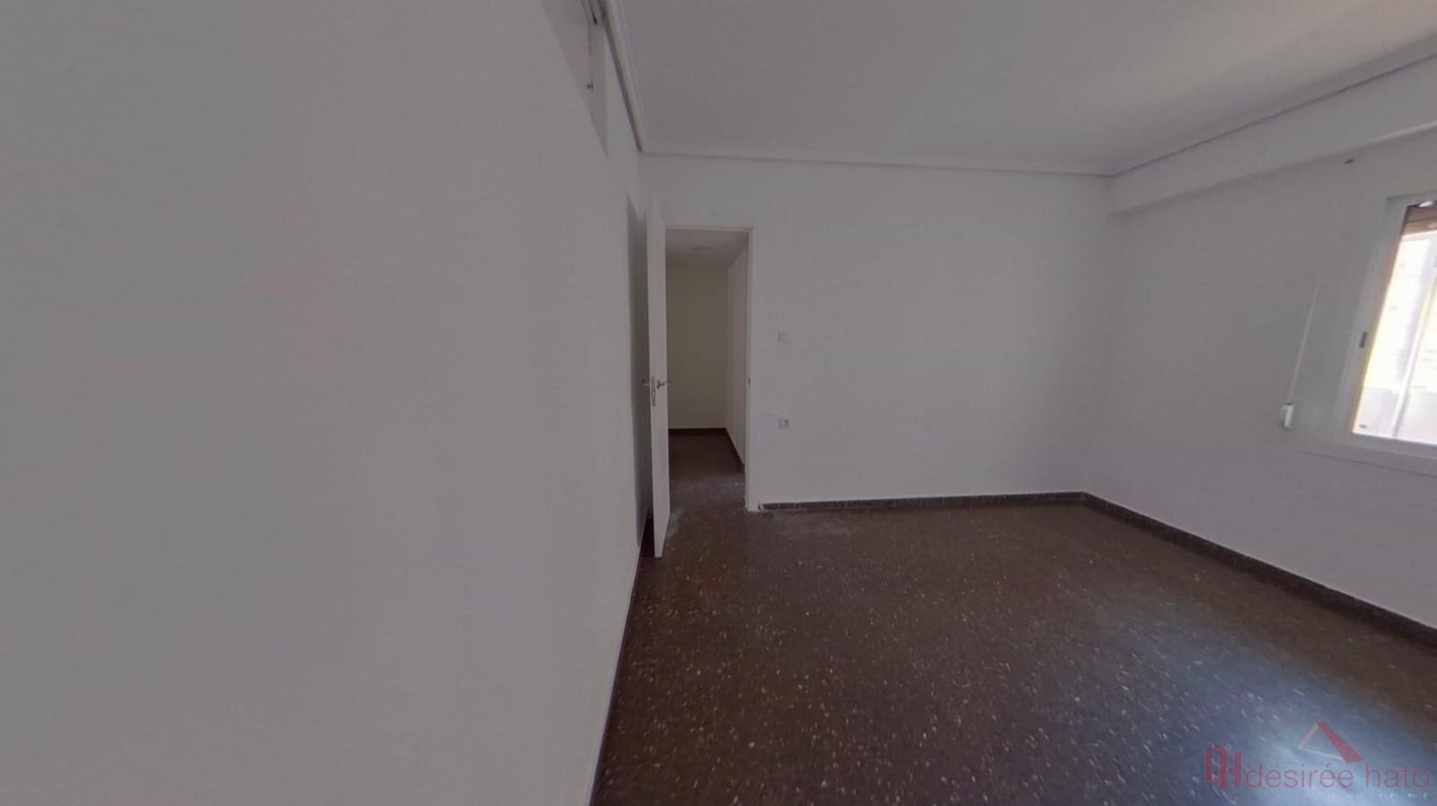 4 sovrum Lägenhet till salu i Valencia stad - 290 000 € (Ref: 9902577)