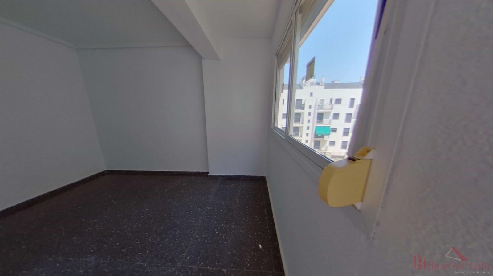 4 sovrum Lägenhet till salu i Valencia stad - 290 000 € (Ref: 9902577)