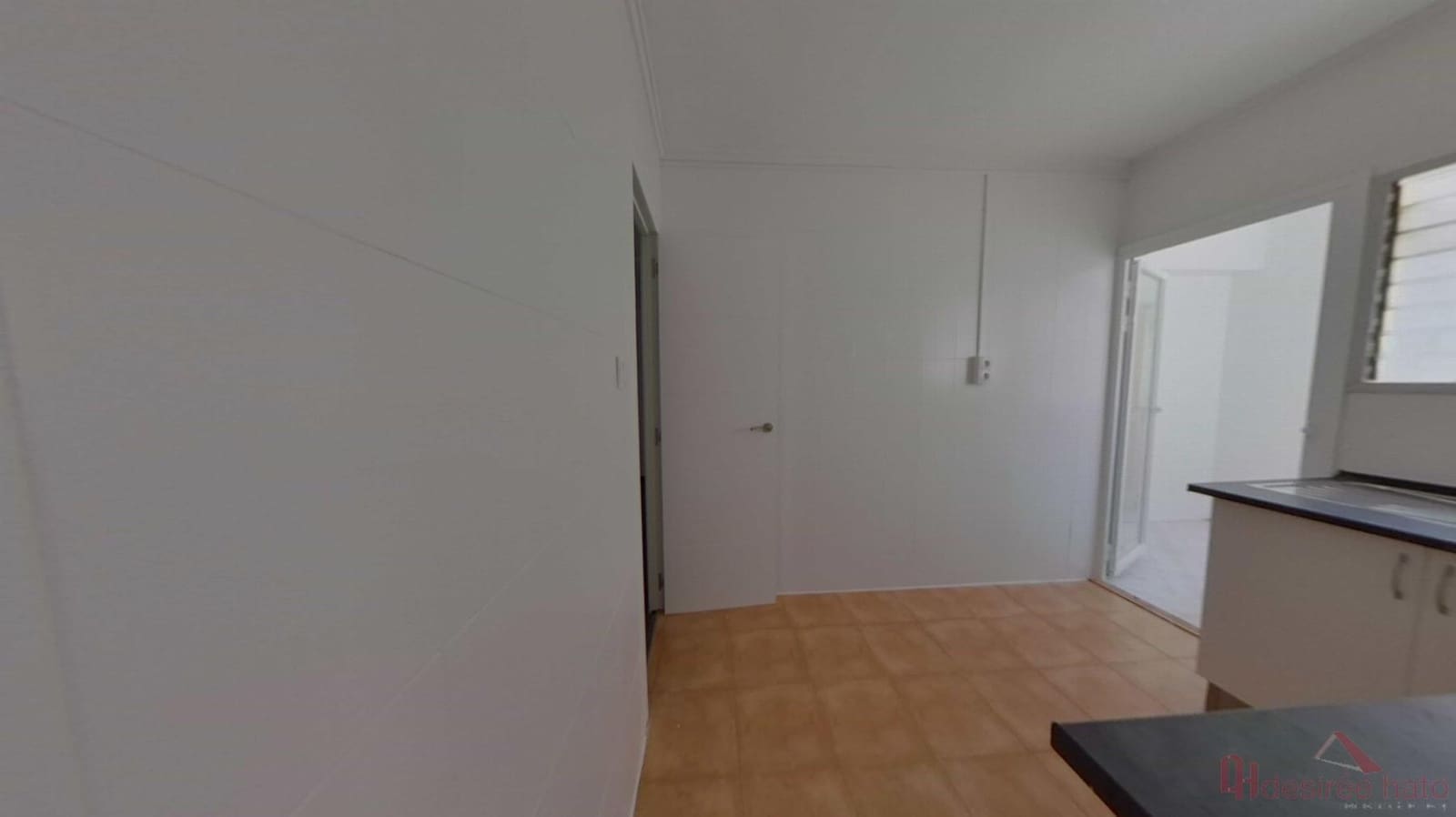 4 sovrum Lägenhet till salu i Valencia stad - 290 000 € (Ref: 9902577)