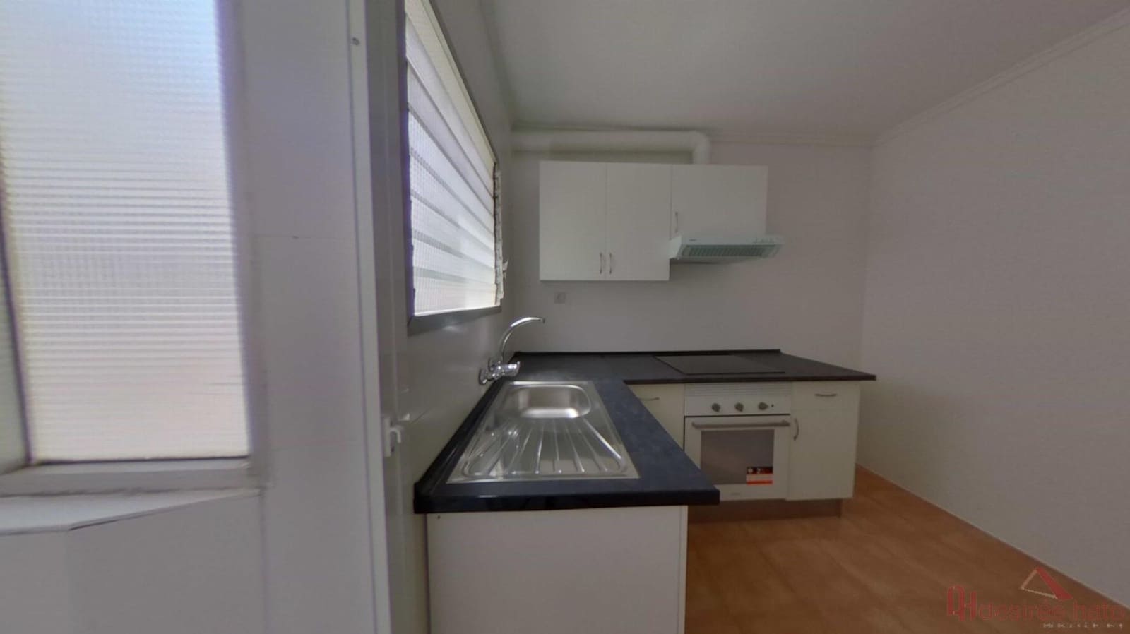 4 sovrum Lägenhet till salu i Valencia stad - 290 000 € (Ref: 9902577)