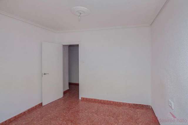 3 slaapkamer Flat te koop in Nou Moles, Valencia stad - € 299.000 (Ref: 9902578)