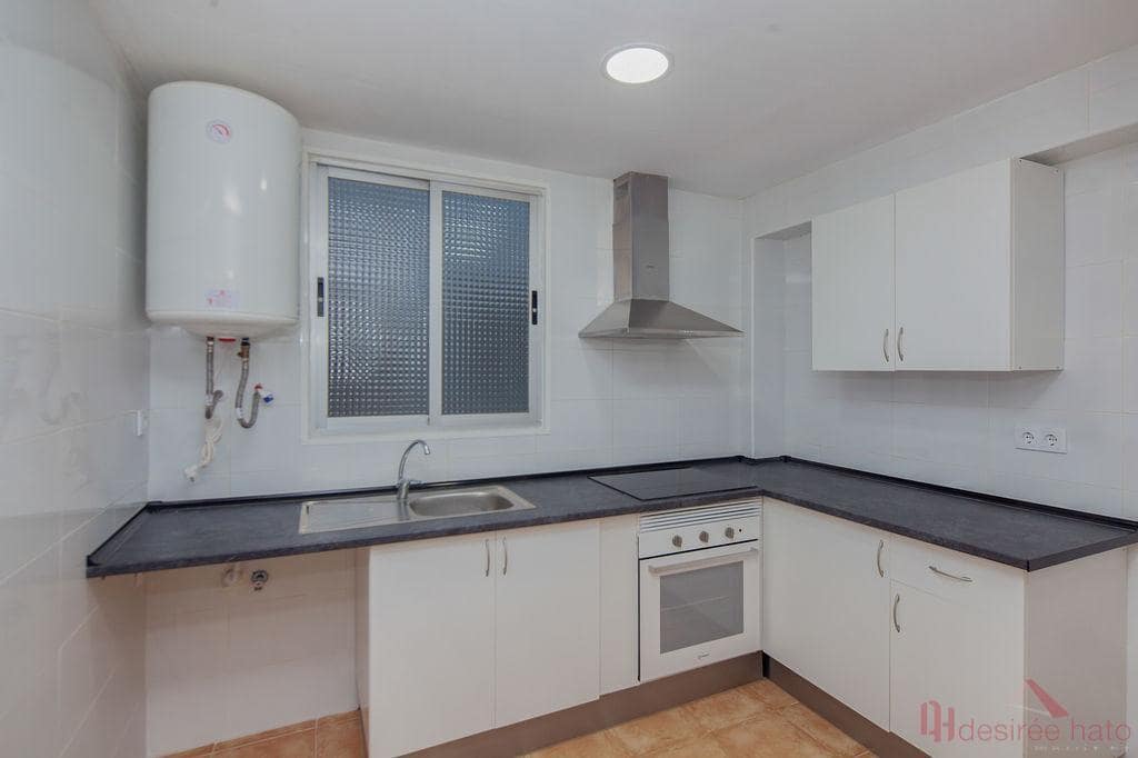 3 slaapkamer Flat te koop in Valencia stad - € 299.000 (Ref: 9902578)