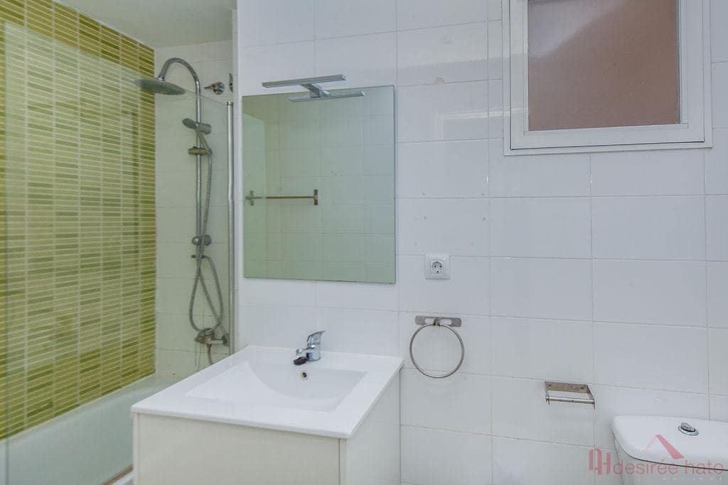 Piso de 1 habitación en Paterna en venta - 157.000 € (Ref: 9906654)