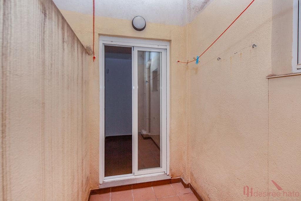 Piso de 1 habitación en Paterna en venta - 157.000 € (Ref: 9906654)