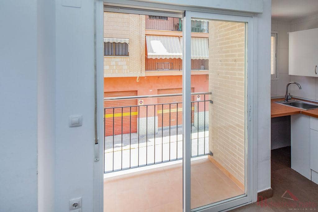 Piso de 1 habitación en Paterna en venta - 157.000 € (Ref: 9906654)