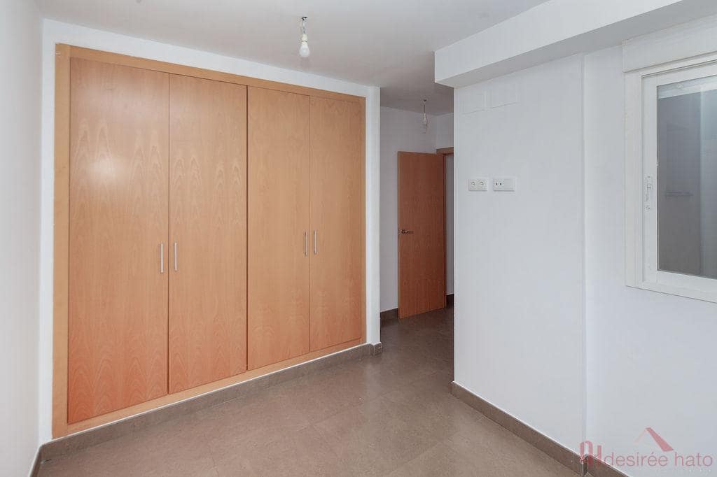 1 quarto Apartamento para venda em Paterna - 160 000 € (Ref: 9911195)