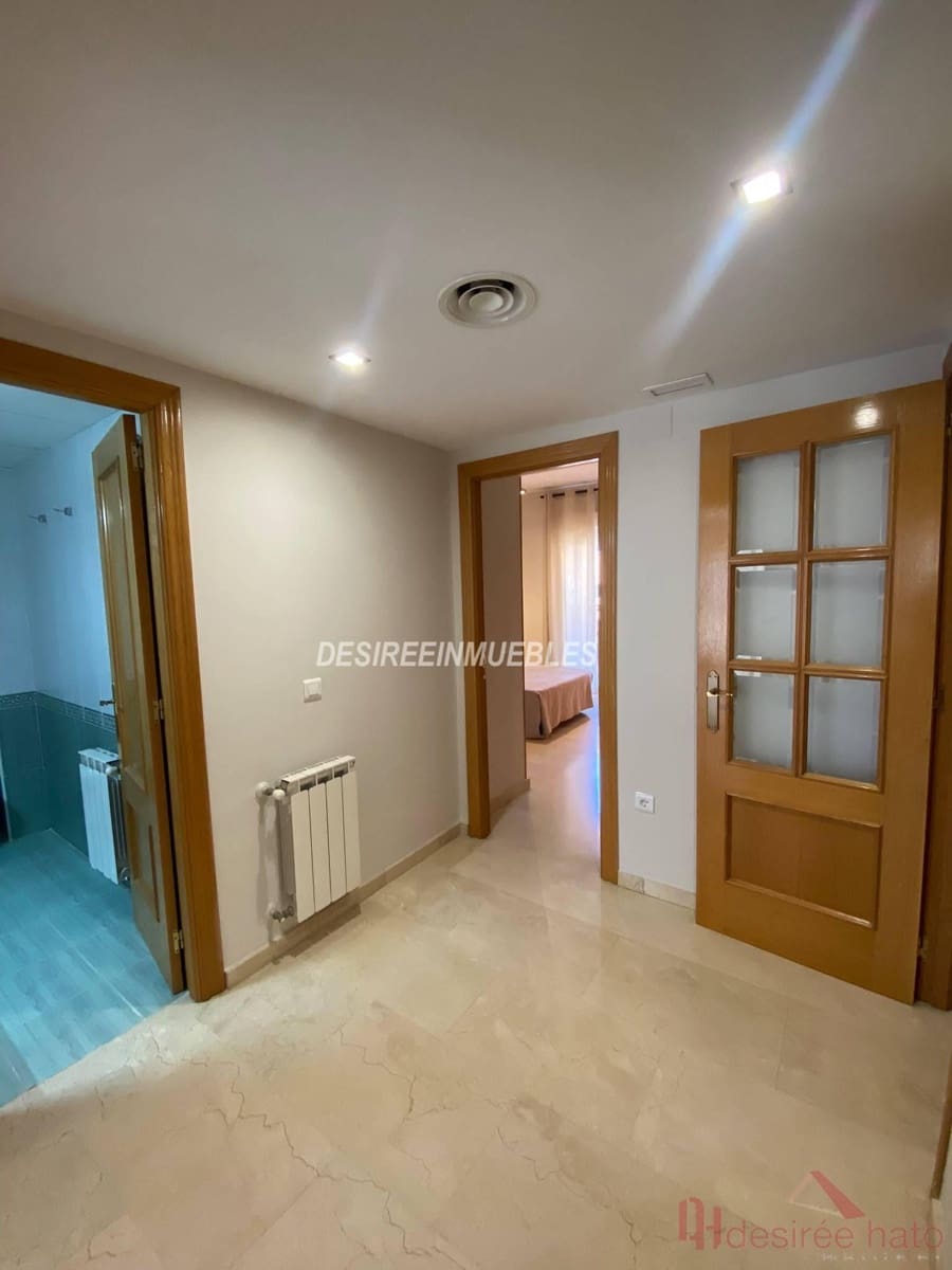 3 sovrum Lägenhet att hyra i Valencia stad med pool garage - 3 000 € (Ref: 9919111)