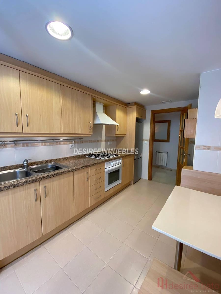 3 sovrum Lägenhet att hyra i Valencia stad med pool garage - 3 000 € (Ref: 9919111)