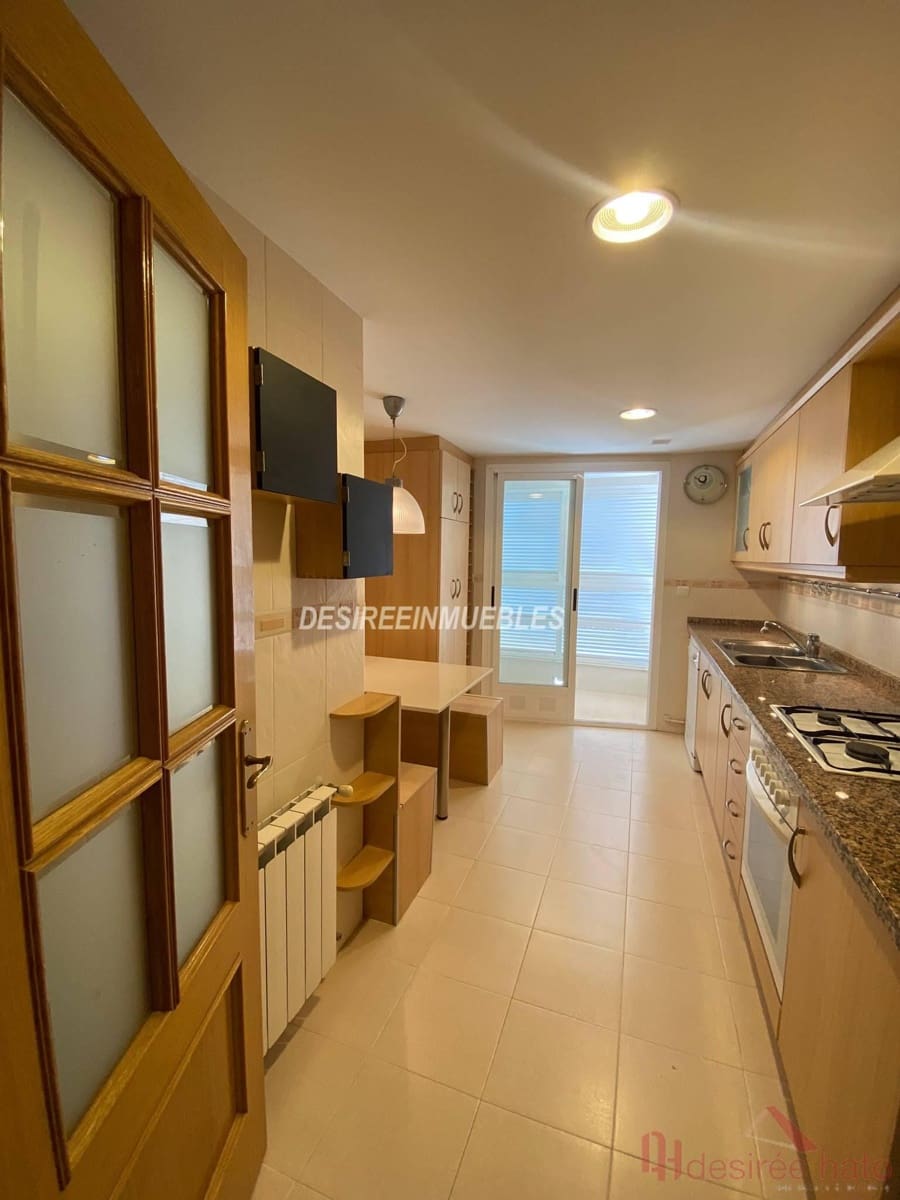 3 sovrum Lägenhet att hyra i Valencia stad med pool garage - 3 000 € (Ref: 9919111)