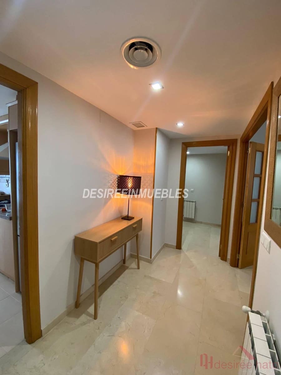3 sovrum Lägenhet att hyra i Valencia stad med pool garage - 3 000 € (Ref: 9919111)