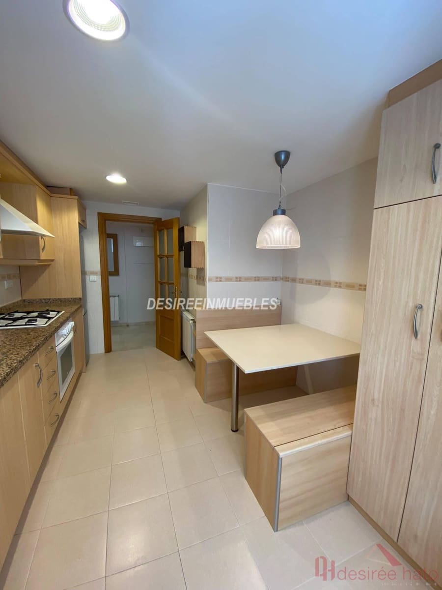 3 sovrum Lägenhet att hyra i Valencia stad med pool garage - 3 000 € (Ref: 9919111)